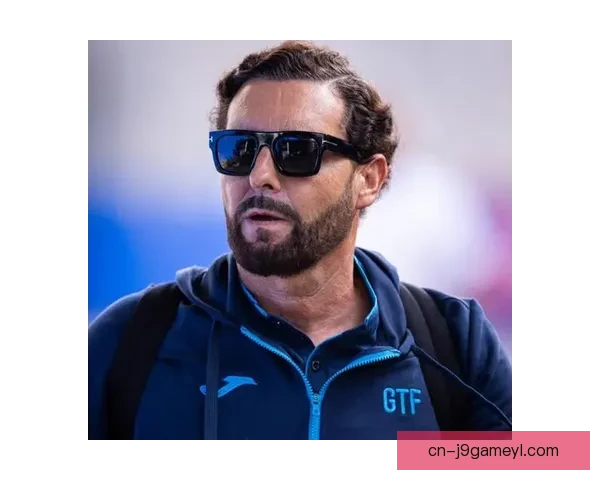 博尔达拉斯破局压制皇家社会