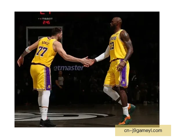 东詹合砍52分湖人再轻取国王 东詹合砍52分湖人再轻取国王